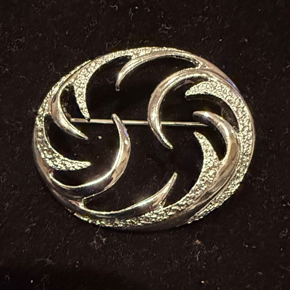 Japan Silver Swirl Brooch